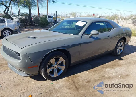 2018 Dodge Challenger Sxt z USA, uszkodzony, nr VIN 2C3CDZAG9JH310831